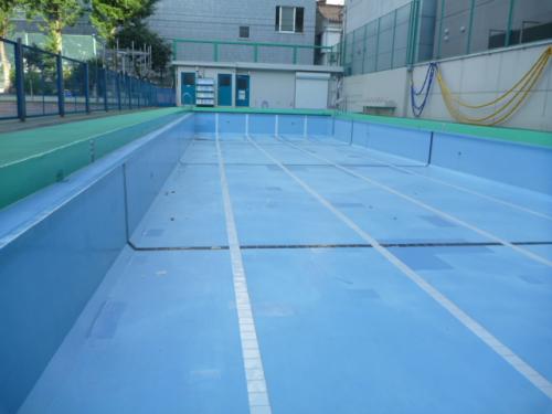 台東区　小学校プール塗装工事