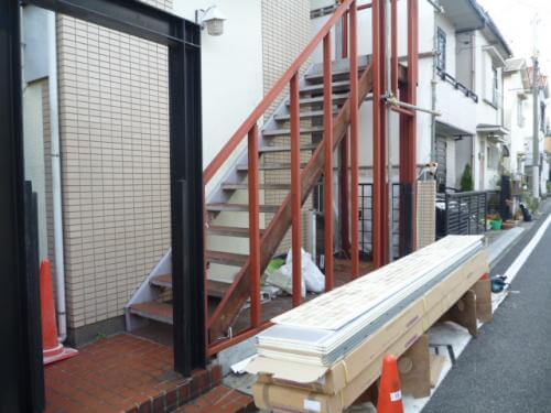 板橋区　C共同住宅　階段改修工事